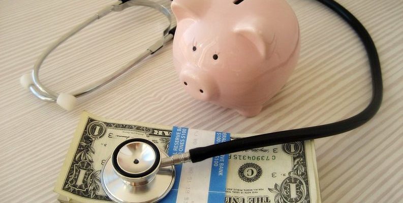 cuánto cuesta un seguro de gastos médicos mayores