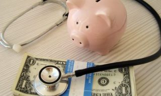 cuánto cuesta un seguro de gastos médicos mayores