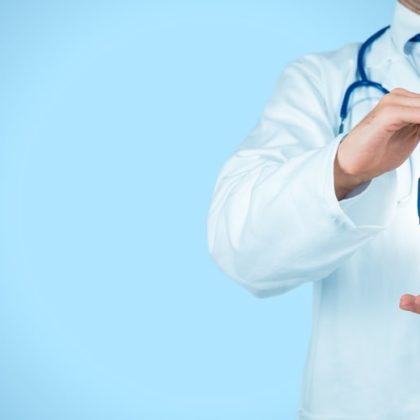 cómo funciona el seguro de gastos médicos mayores en AXA