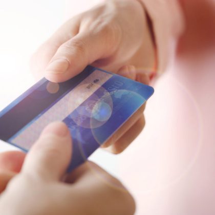 cómo obtener una tarjeta de crédito por primera vez